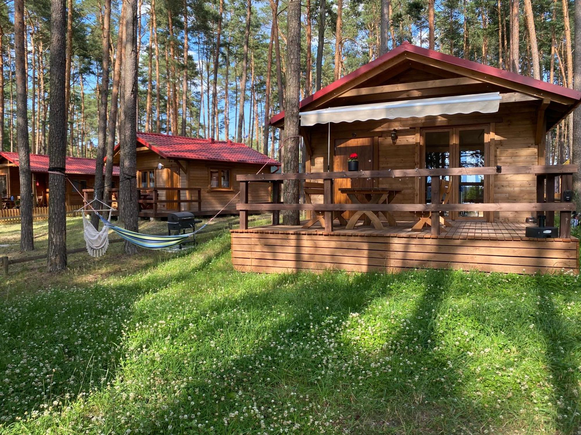Domek Z Widokiem Jeziora Borsk Exterior photo